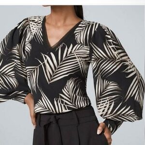 White House Black Market Palm Leaf Black Drama Sleeves Blouse Size Small NWT